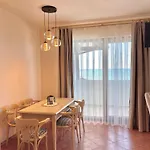 Sh Holidays & Health Beach-apartments